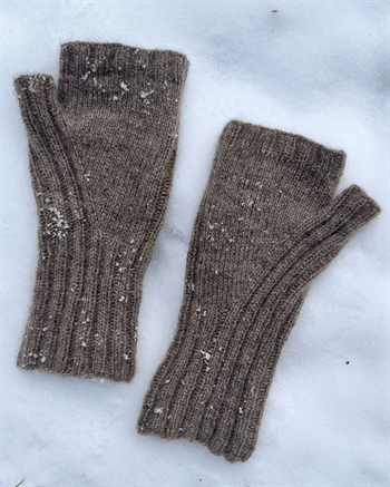 BORGAN HALVVANTER fra Kit Couture